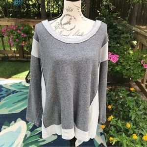 Soft Surroundings Gray Long Sleeved Scoop Neck Sweatshirt Tunic Lace Detail M